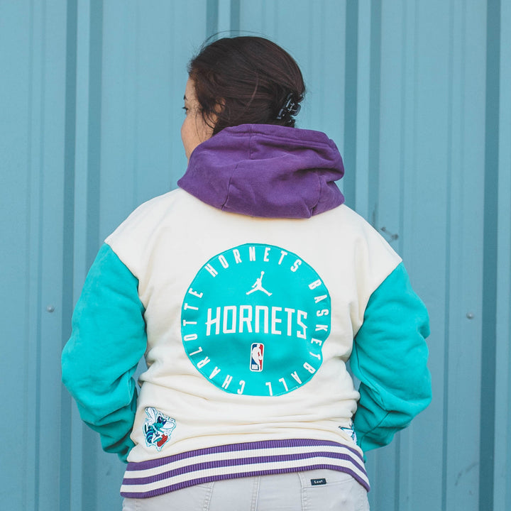 Retro Hornets Hoodie (Size Medium)
